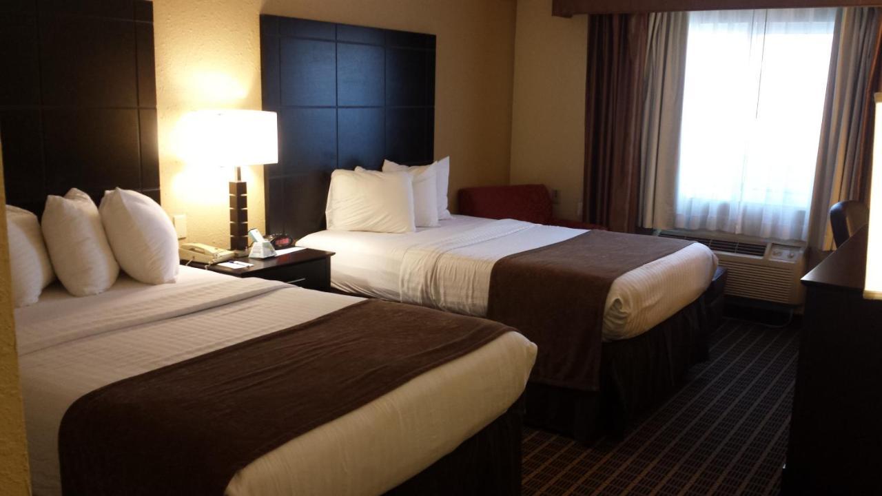 Quality Inn & Suites Morgantown - University Area Esterno foto