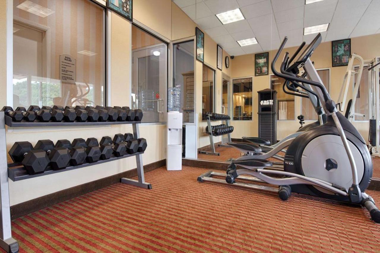 Quality Inn & Suites Morgantown - University Area Esterno foto